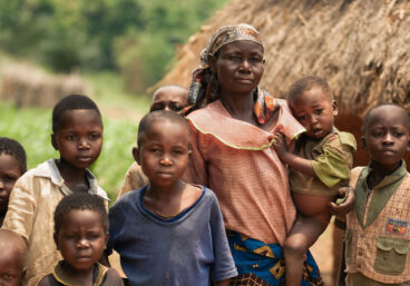 Kids and woman in DRC